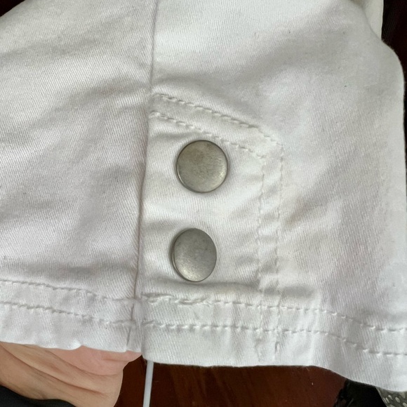 White Denim Capris (Sz 12) - Picture 3 of 8